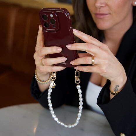 xoxo Wildhearts xoxo Wildhearts Glossy Wavy Cord Case Burgundy - Pearlfection (short) - iPhone Air