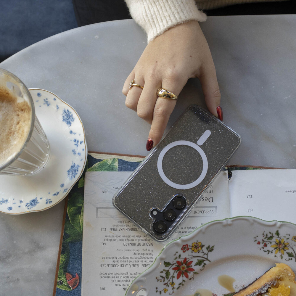 xoxo Wildhearts xoxo Wildhearts Sparkle Away MagSafe Transparent - Samsung Galaxy S26 Plus xoxo Wildhearts xoxo Wildhearts Sparkle Away MagSafe Transparent - Samsung Galaxy S26 Plus