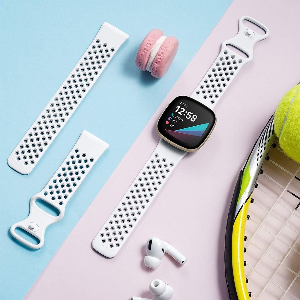 Strap-it® Strap-it Fitbit Versa 3 Silikonband mit Löchern (Weiß) Strap-it® Strap-it Fitbit Versa 3 Silikonband mit Löchern (Weiß)