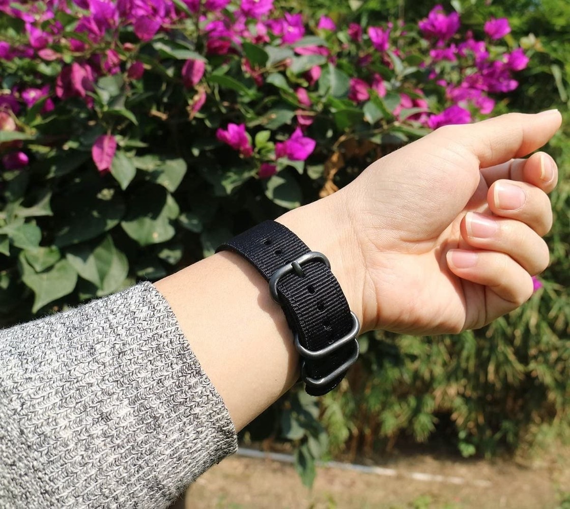 Strap-it® Strap-it Samsung Galaxy Watch 42mm Nylon-Schnallenarmband (Schwarz) Strap-it® Strap-it Samsung Galaxy Watch 42mm Nylon-Schnallenarmband (Schwarz)