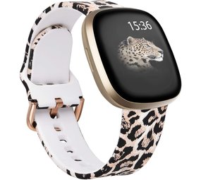Strap-it® Lucky Leopard Fitbit Versa 3 Armband Strap-it® Lucky Leopard Fitbit Versa 3 Armband