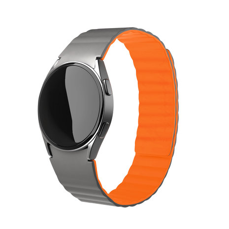Strap-it® Strap-it Samsung Galaxy Watch 5 Pro magnetisches Silikonband (Grau/Orange) Strap-it® Strap-it Samsung Galaxy Watch 5 Pro magnetisches Silikonband (Grau/Orange)