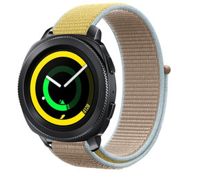 Strap-it® Samsung Gear Sport Nylonarmband (Kamel) Strap-it® Samsung Gear Sport Nylonarmband (Kamel)