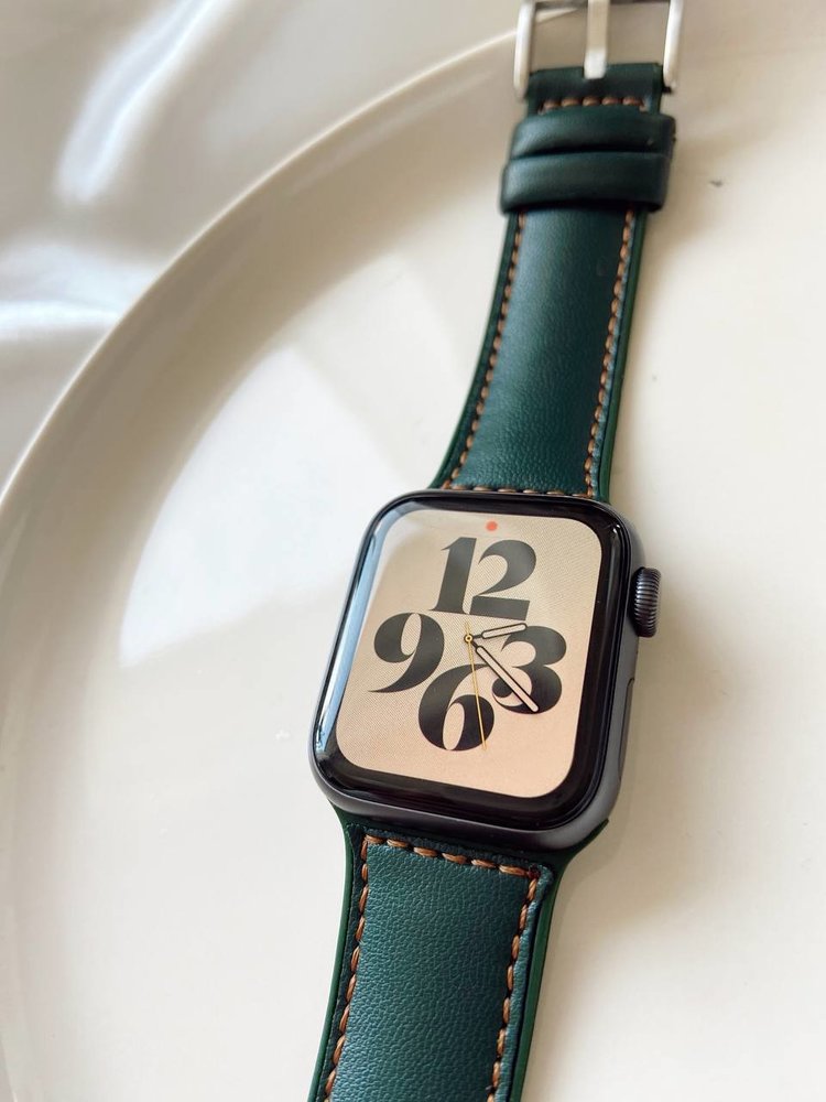 Strap-it® Strap-it Apple Watch 8 Lederarmband (Grün) Strap-it® Strap-it Apple Watch 8 Lederarmband (Grün)