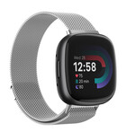 Strap-it® Strap-it Fitbit Versa 4 Milanese Armband (Silber)