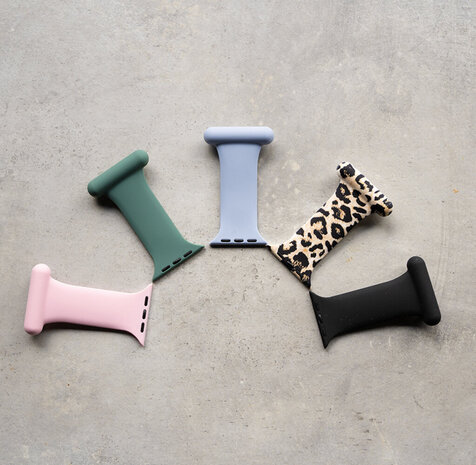 Strap-it® Strap-it Apple Watch 8 Krankenschwester Armband (Leopard) Strap-it® Strap-it Apple Watch 8 Krankenschwester Armband (Leopard)