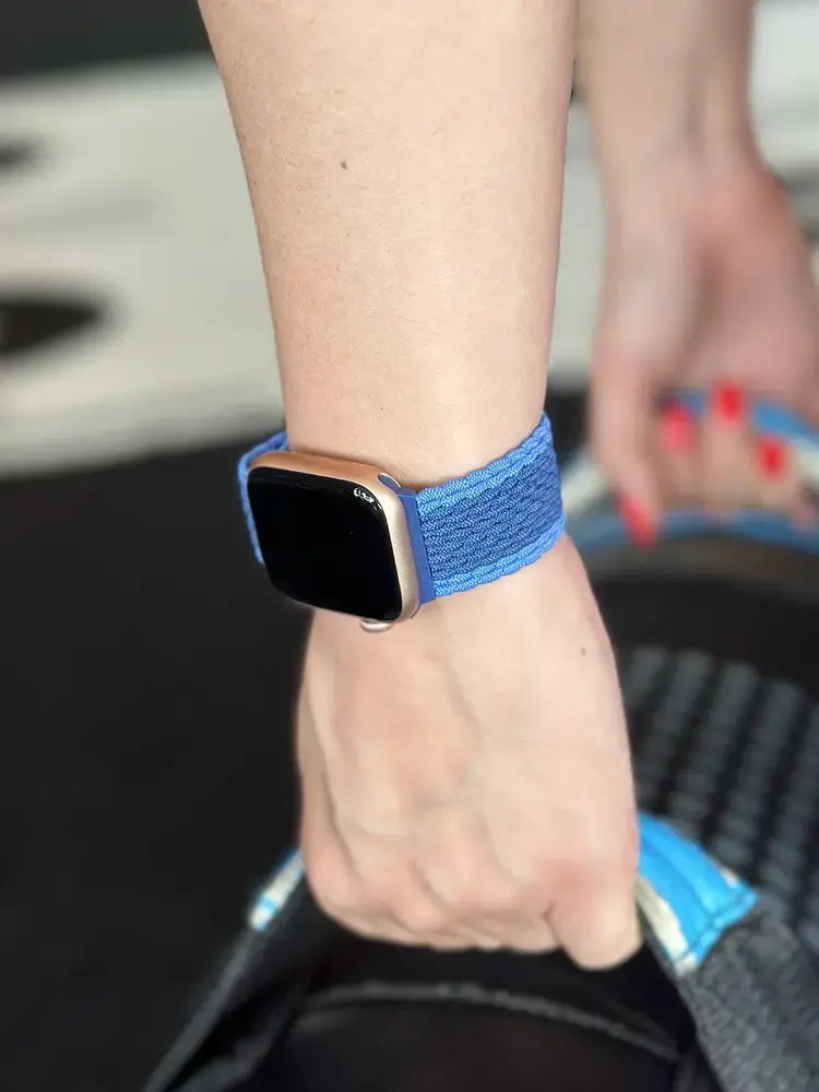 Strap-it® Strap-it Apple Watch 8 verstellbares gewebtes Nylonarmband (Blau) Strap-it® Strap-it Apple Watch 8 verstellbares gewebtes Nylonarmband (Blau)