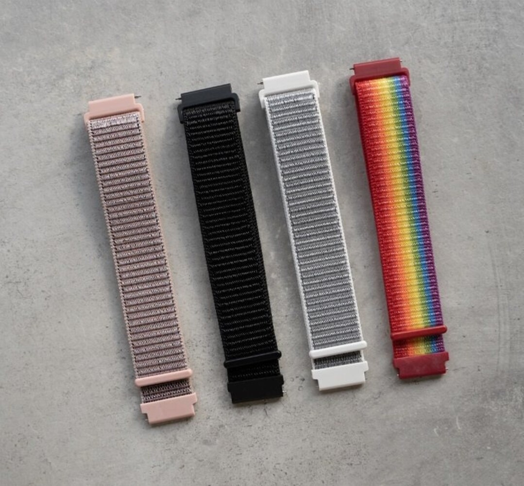 Strap-it® Strap-it Samsung Galaxy Watch 46mm Nylon Armband (Regenbogen) Strap-it® Strap-it Samsung Galaxy Watch 46mm Nylon Armband (Regenbogen)