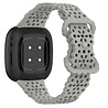 Strap-it® Strap-it Fitbit Versa 4 Gemustertes Silikon Armband (Grau) Strap-it® Strap-it Fitbit Versa 4 Gemustertes Silikon Armband (Grau)