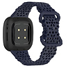Strap-it® Strap-it Fitbit Versa 4 Gemustertes Silikon Armband (Dunkelblau) Strap-it® Strap-it Fitbit Versa 4 Gemustertes Silikon Armband (Dunkelblau)