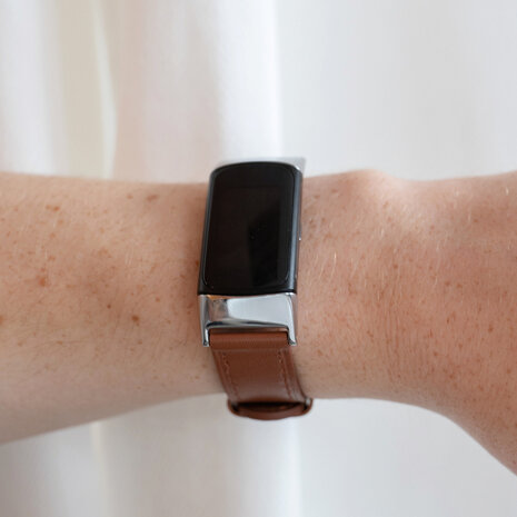 Strap-it® Strap-it Fitbit Charge 6 Leder Armband (Braun) Strap-it® Strap-it Fitbit Charge 6 Leder Armband (Braun)