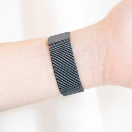 Strap-it® Strap-it® Fitbit Charge 5 Milanese Armband (Space Grey) Strap-it® Strap-it® Fitbit Charge 5 Milanese Armband (Space Grey)
