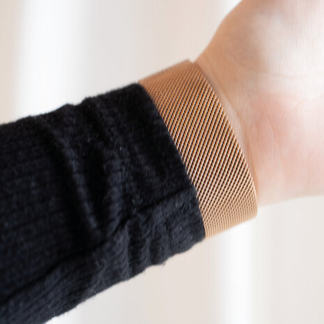 Strap-it® Strap-it® Fitbit Charge 5 Milanese Armband (Roségold) Strap-it® Strap-it® Fitbit Charge 5 Milanese Armband (Roségold)