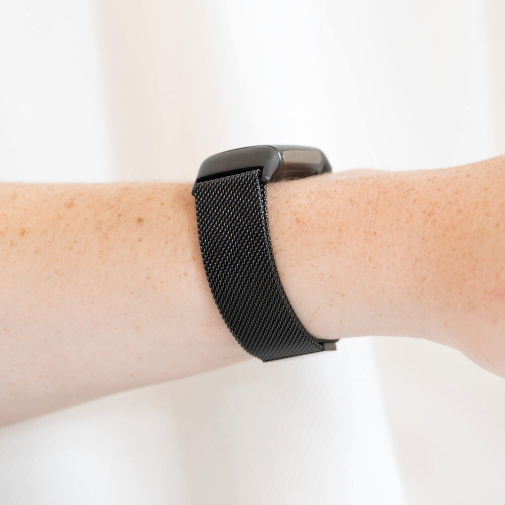 Fitbit Charge 5 Milanese Armband (Schwarz) | Uhrenarmbänder