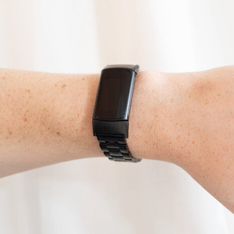 Strap-it® Strap-it Fitbit Charge 5 Metal Link Armband (Schwarz) Strap-it® Strap-it Fitbit Charge 5 Metal Link Armband (Schwarz)