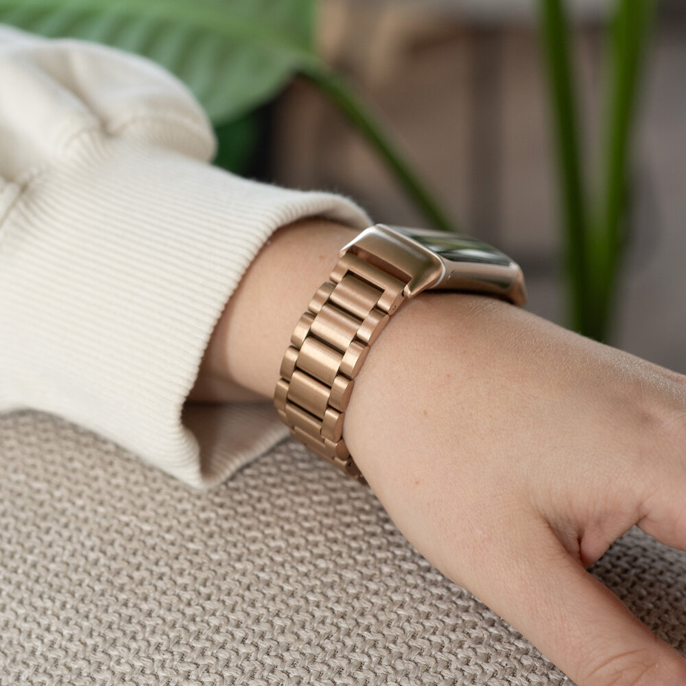 Strap-it® Strap-it Fitbit Charge 6 Stahlarmband (Roségold) Strap-it® Strap-it Fitbit Charge 6 Stahlarmband (Roségold)