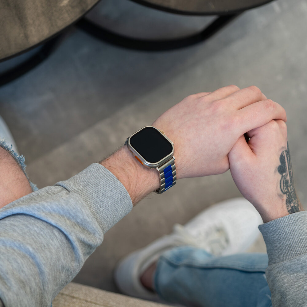 Strap-it® Strap-it Apple Watch Stahlarmband (Silber/Blau) Strap-it® Strap-it Apple Watch Stahlarmband (Silber/Blau)