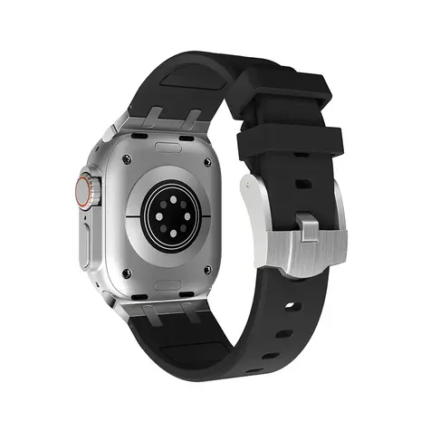 Strap-it® Strap-it Apple Watch Luxus Liquid Silikonarmband (Schwarz mit Silber)