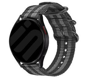 Strap-it® Samsung Galaxy Watch FE Nylon-Schnallenarmband (Schwarz/Grau) Strap-it® Samsung Galaxy Watch FE Nylon-Schnallenarmband (Schwarz/Grau)