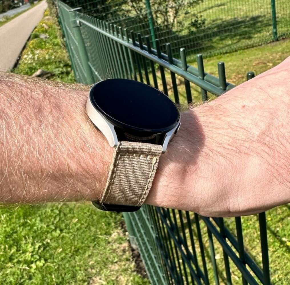 Strap-it® Strap-it Samsung Galaxy Watch 7 - 40mm Nylon Schnallenarmband (Khaki) Strap-it® Strap-it Samsung Galaxy Watch 7 - 40mm Nylon Schnallenarmband (Khaki)