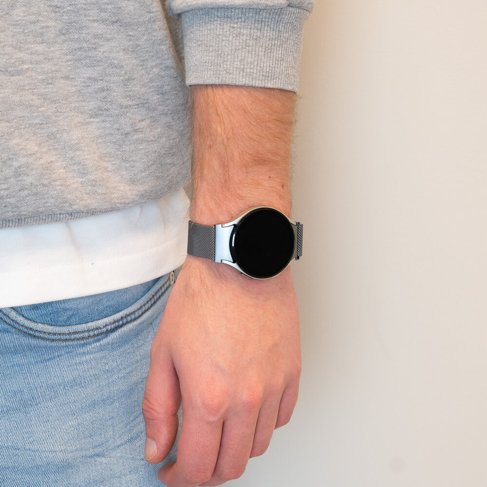 Bandz Bandz Samsung Galaxy Watch 7 - 44mm Milanese Loop Armband (Grau)