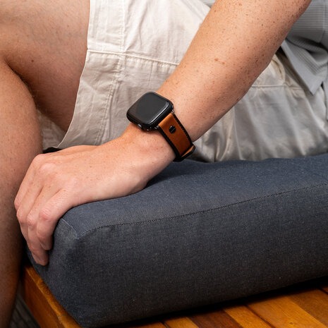 Strap-it® Strap-it Apple Watch Lederarmband mit Schraubverschluss (Dunkelbraun)