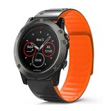 Strap-it® Garmin Fenix 8 - 47mm magnetisches Silikonarmband (Schwarz/Orange)