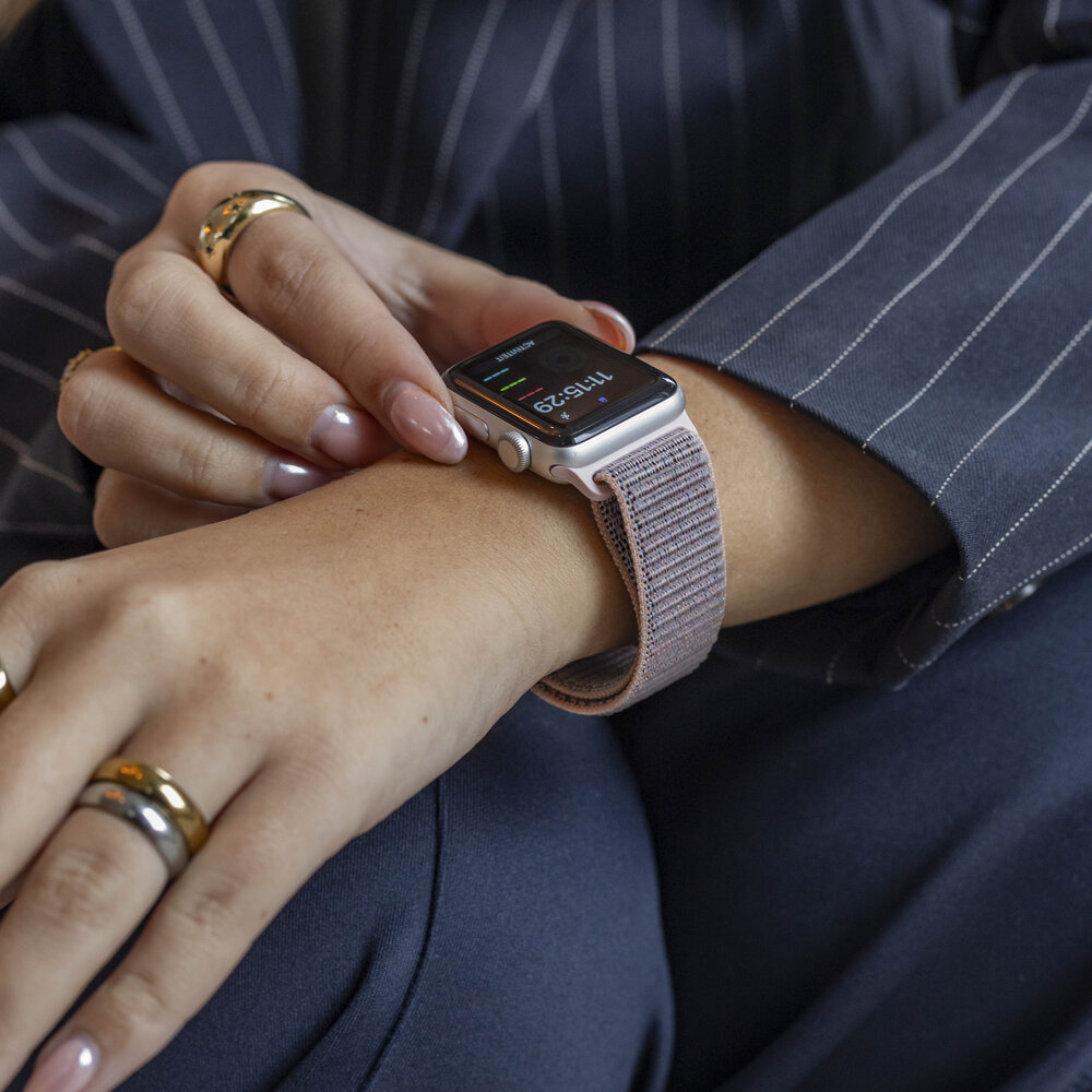 Bandz Bandz Apple Watch Nylon Band 'Classic' mit P-Buckle (pink sand) Bandz Bandz Apple Watch Nylon Band 'Classic' mit P-Buckle (pink sand)