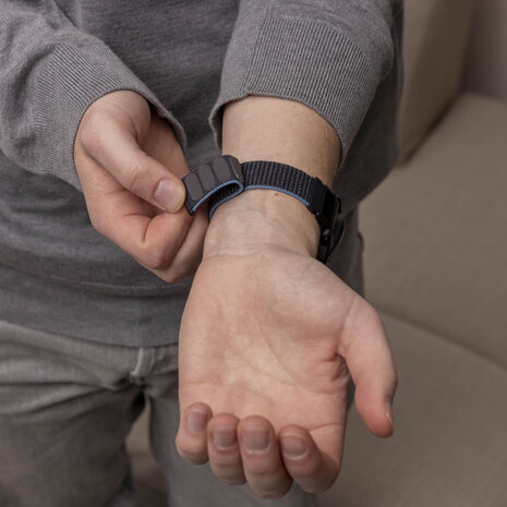 Strap-it® Strap-it Garmin Fenix E Nylon Armband (Charcoal) Strap-it® Strap-it Garmin Fenix E Nylon Armband (Charcoal)