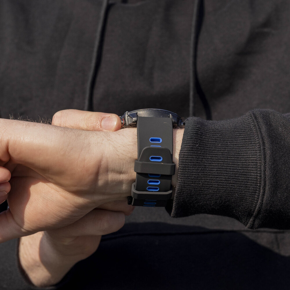 Strap-it® Strap-it Garmin Tactix 7 Sport Schnallenarmband (Schwarz/Blau)