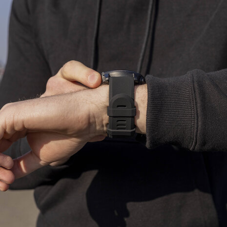 Strap-it® Strap-it Garmin Fenix 7x Silikonarmband (Schwarz) Strap-it® Strap-it Garmin Fenix 7x Silikonarmband (Schwarz)