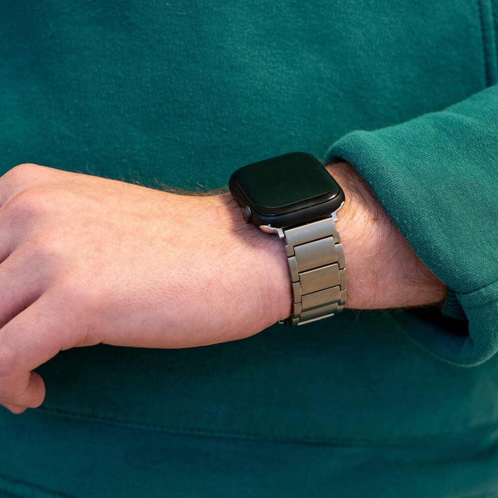 Bandz Bandz Apple Watch Titanium Gliederband (Silber) Bandz Bandz Apple Watch Titanium Gliederband (Silber)