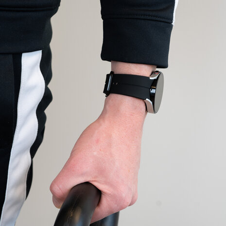 Bandz Bandz Samsung Galaxy Watch 6 - 44mm Silikon Armband 'Extreme' (Schwarz) Bandz Bandz Samsung Galaxy Watch 6 - 44mm Silikon Armband 'Extreme' (Schwarz)