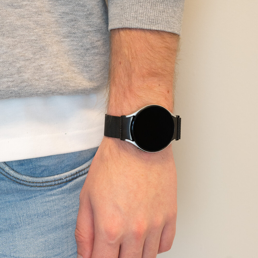 Bandz Bandz Samsung Galaxy Watch 4 40mm Milanese Loop Armband (Schwarz) Bandz Bandz Samsung Galaxy Watch 4 40mm Milanese Loop Armband (Schwarz)