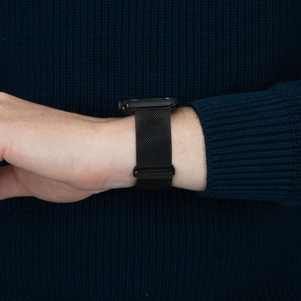 Bandz Bandz Apple Watch Milanese Loop Armband (Schwarz) Bandz Bandz Apple Watch Milanese Loop Armband (Schwarz)