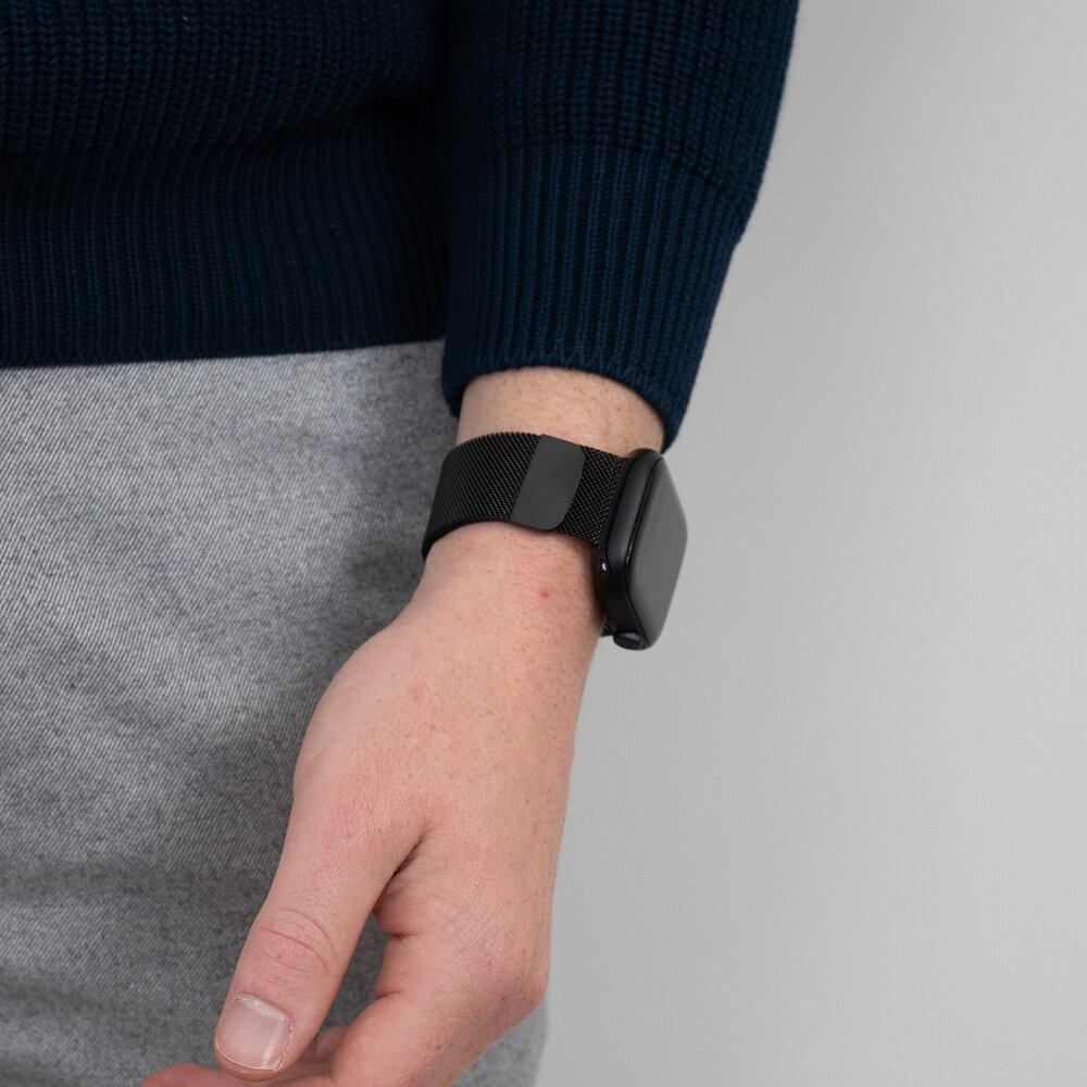 Bandz Bandz Apple Watch Milanese Loop Armband (Schwarz) Bandz Bandz Apple Watch Milanese Loop Armband (Schwarz)