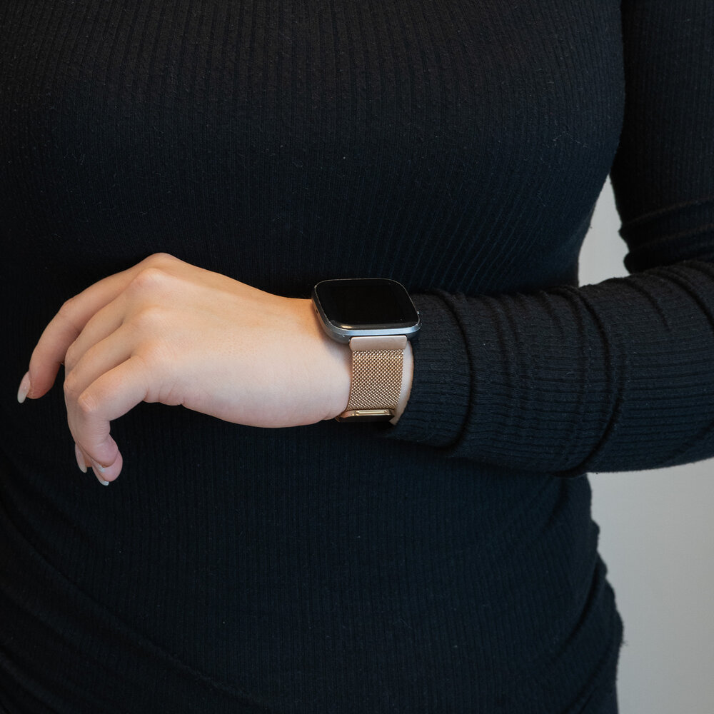 Bandz Bandz Fitbit Versa / Versa 2 Milanese Loop Armband (Rosa Gold) Bandz Bandz Fitbit Versa / Versa 2 Milanese Loop Armband (Rosa Gold)