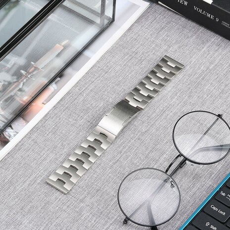 Strap-it® Strap-it Huawei Watch 5 - 46mm Titan Grain Band (flacher Verschluss) (Silber) Strap-it® Strap-it Huawei Watch 5 - 46mm Titan Grain Band (flacher Verschluss) (Silber)