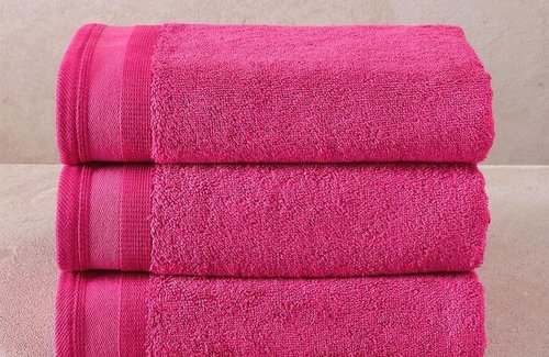 De Witte Lietaer Excellence Magenta Handdoek