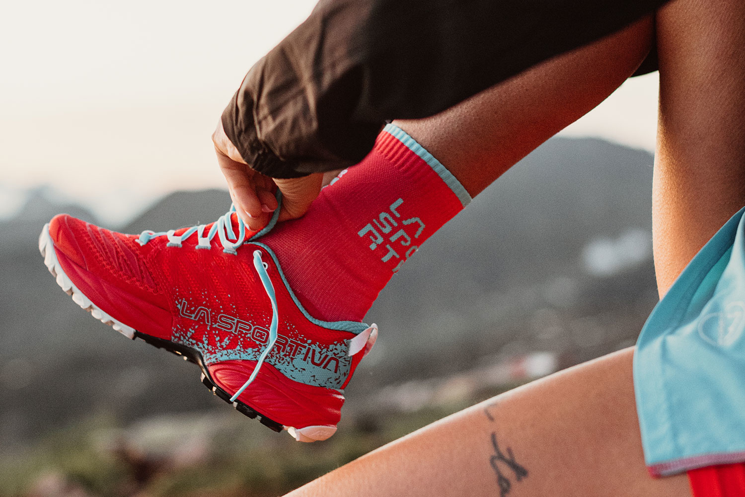 Las zapatillas de montaña que debes usar para los días de senderismo y  trekking