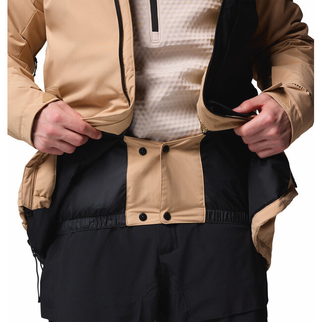 COLUMBIA Winter District™ III Jacket - Canoe, Black