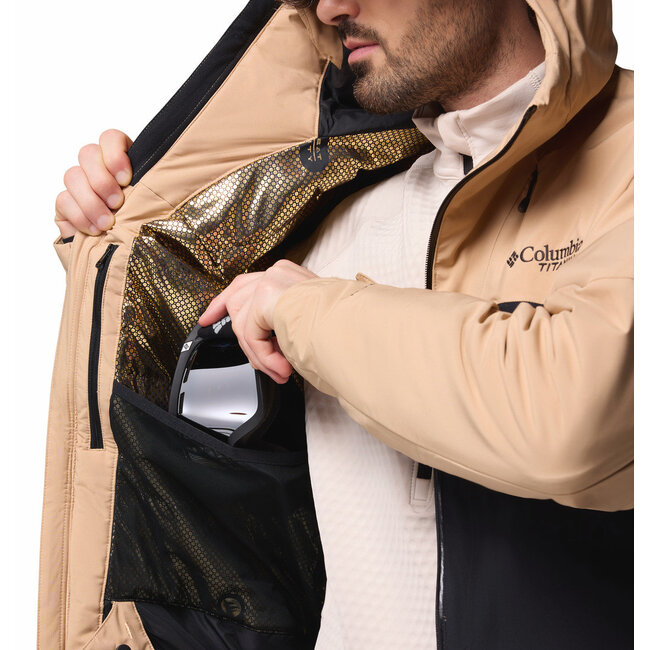 COLUMBIA Winter District™ III Jacket - Canoe, Black