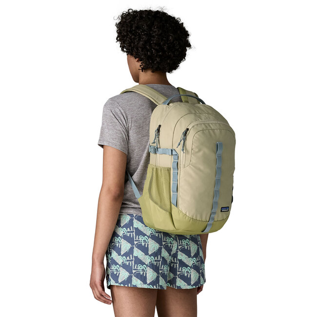 PATAGONIA Refugio Daypack 26L  -  Stone