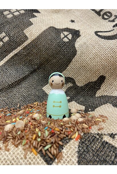 Houten pegdoll piet pastel groen