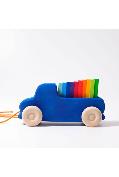 Grimm's houten trek auto met regenboogblokken