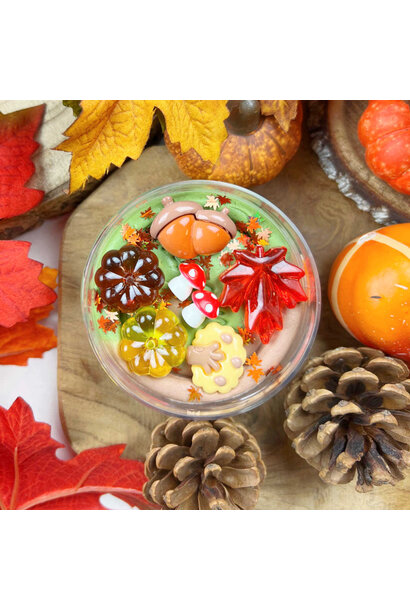 Invitation to imagine klei verrassingspot - into the woods