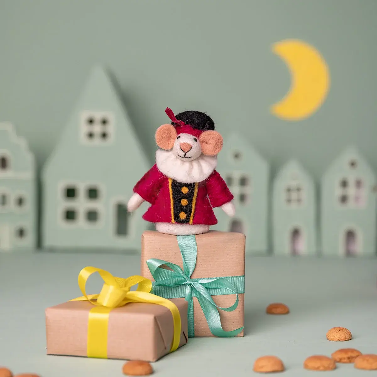 Sjaal met verhaal vilten vingerpopje piet muis 12cm - cyclaam-2