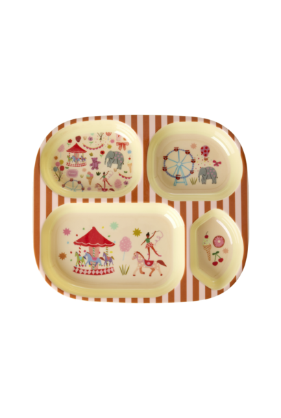 bord met vakken - fun fair - roze