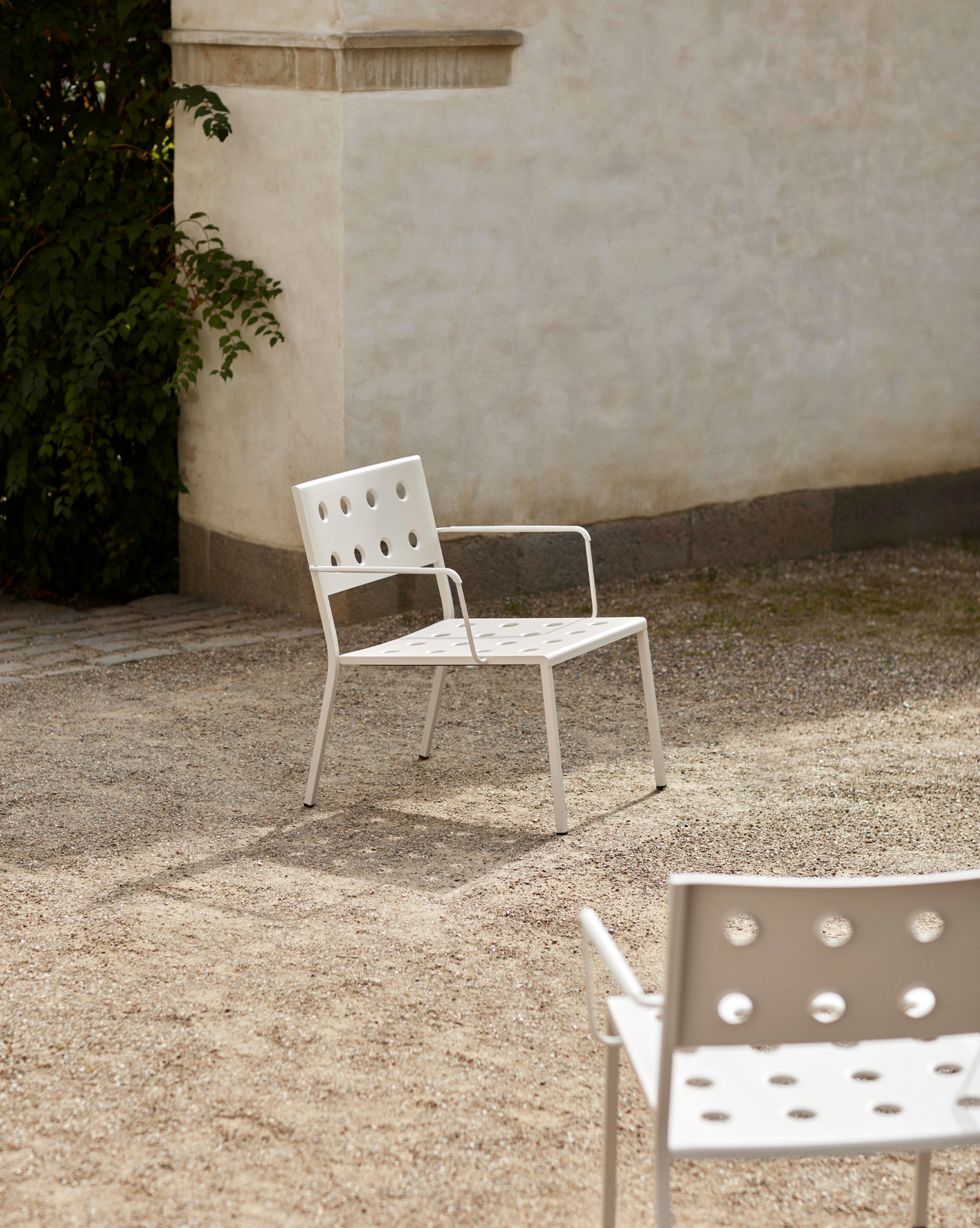 Balcony lounge armchair - - espoo. design store