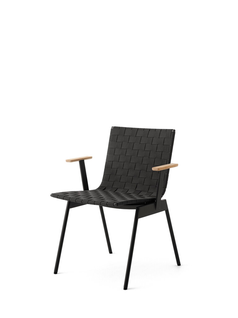 andTradition Ville Outdoor Armchair (AV34)